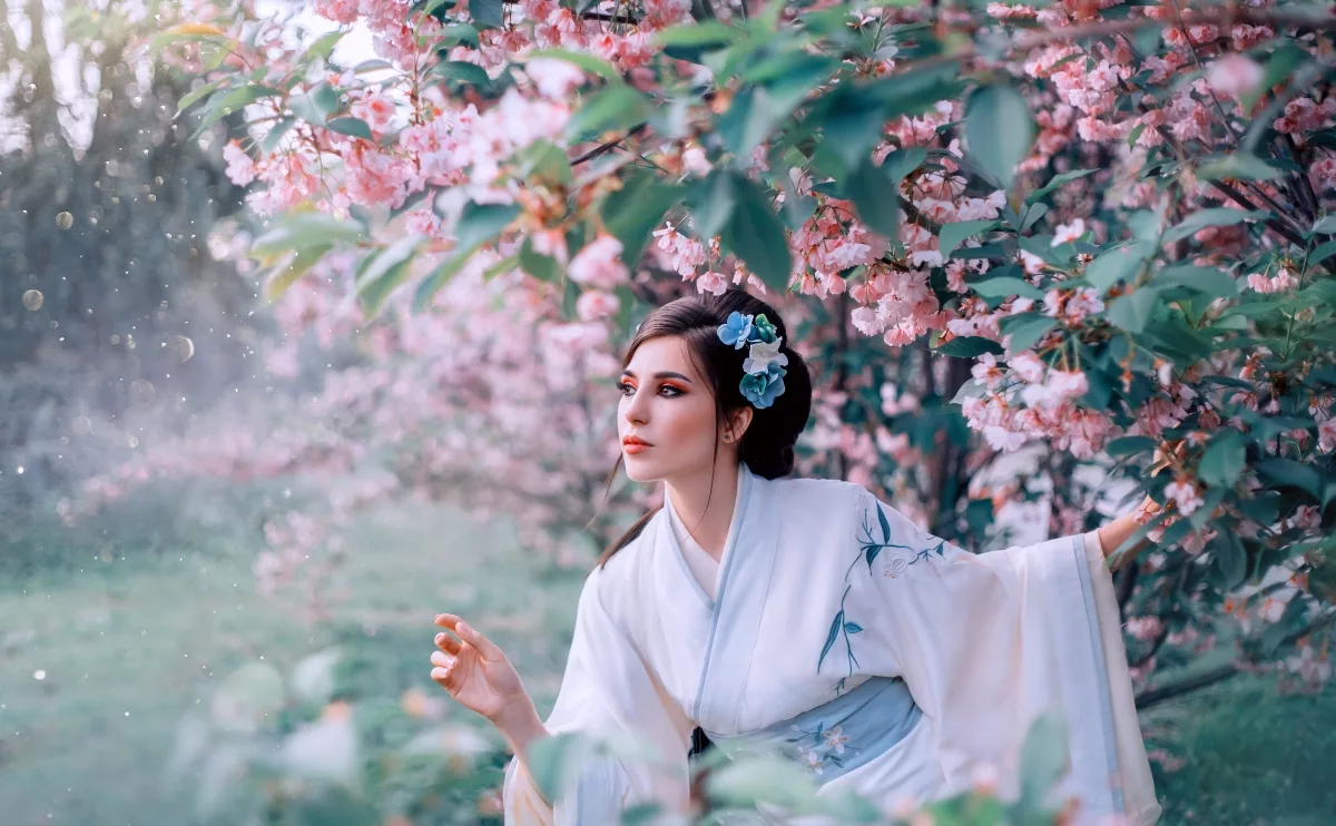 31 Enchanting Poems About Cherry Blossoms (+ My #1 Favorite)