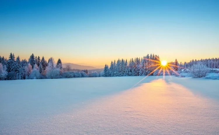 Majestic sunrise in the winter mountains