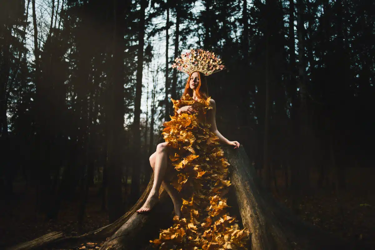Fashion Autumn model, Fall Leaves Dress, Beauty Girl in kokoshniks