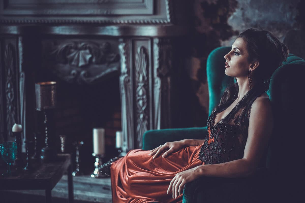 Beautiful lady in a luxury palace
